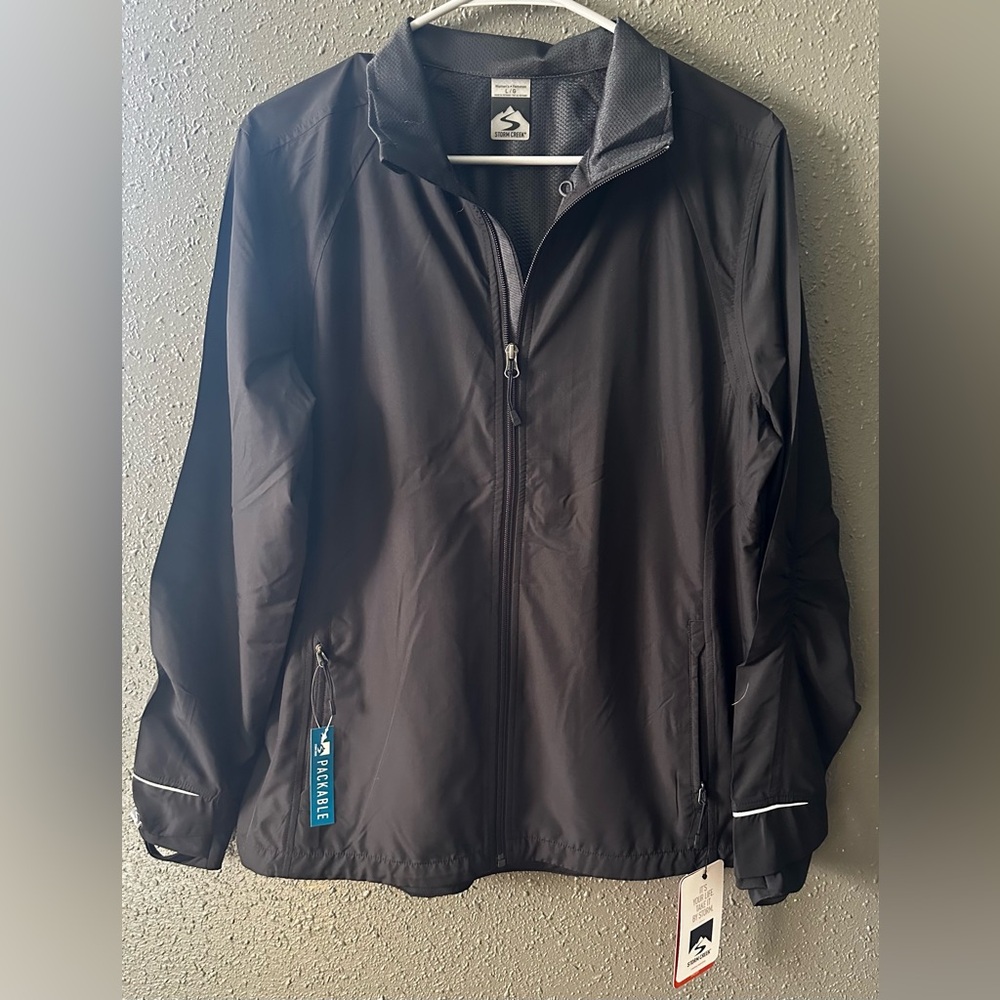 Storm Creek Amelia packable wind jacket